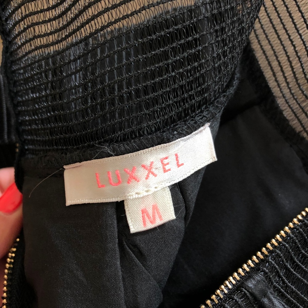 Luxxel | Black Striped Sheer Flare Skirt - Picture 5 of 8